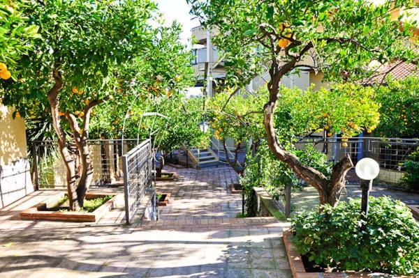 Tk Hotel - Ex Ares سان جيوفاني لا بونت المظهر الخارجي الصورة