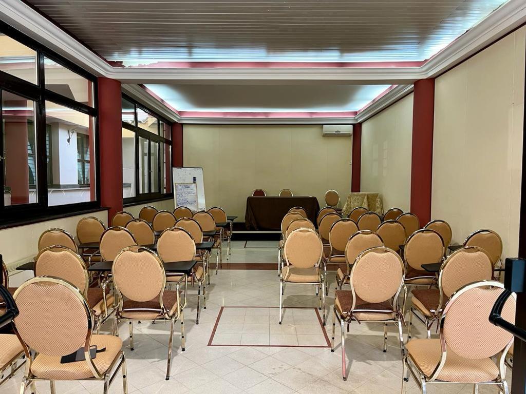 Tk Hotel - Ex Ares سان جيوفاني لا بونت المظهر الخارجي الصورة